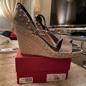 *BRAND NEW* Valentino Wedge Espadrille
